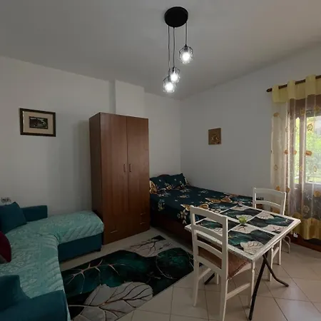 Apartment Studio Apartment *